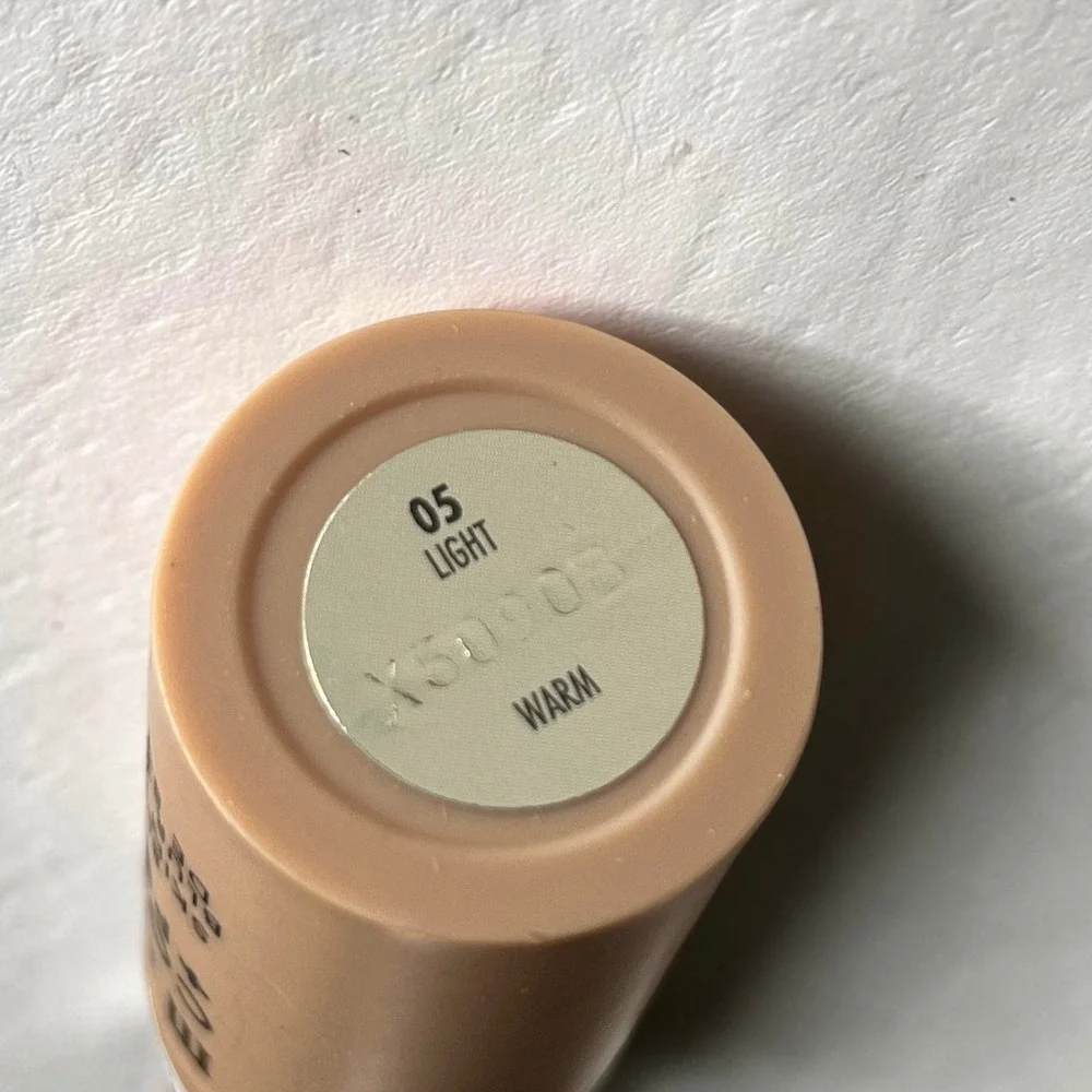 Milani Conceal + Perfect Blur Out Skin Tint Stick 05 Light Warm Undertone Sealed